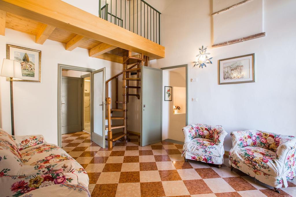 Le Camerine Apartment Water Front Toscolano Maderno Exteriör bild